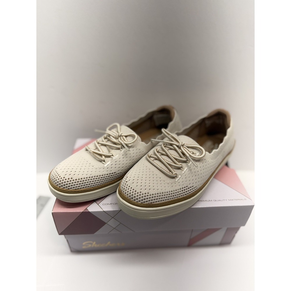 Skechers Women's Coastal Drive slip-on shoe two-tone knit upper Size 6.5 boat
